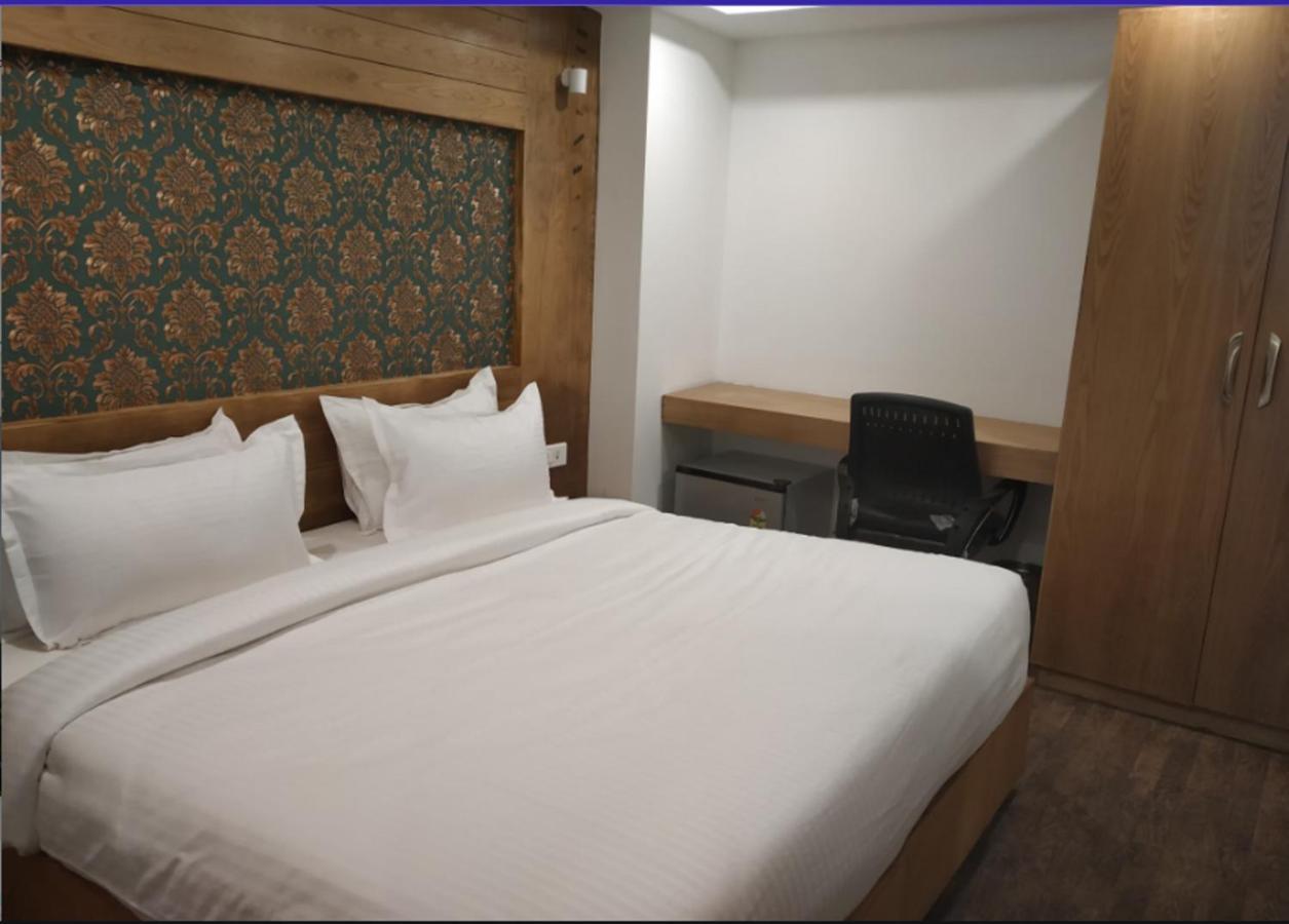 Yashshree Mussoorie Mall Road المظهر الخارجي الصورة